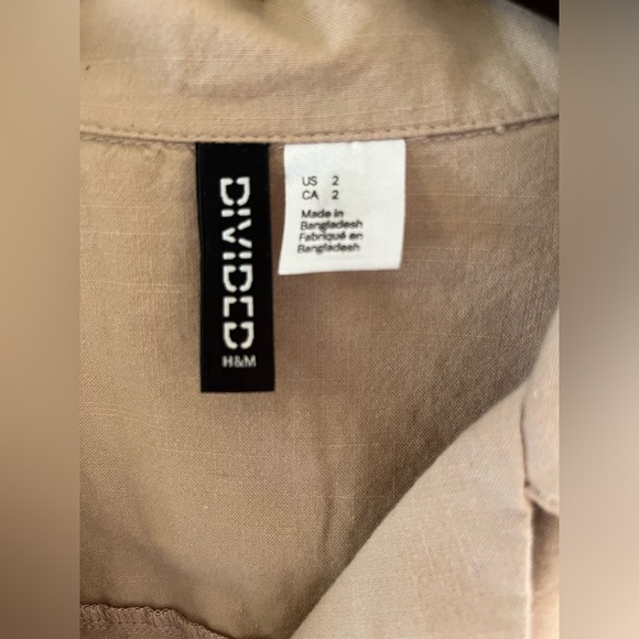 H&M Beige Button-Up Jumpsuit - Picture 3 of 3